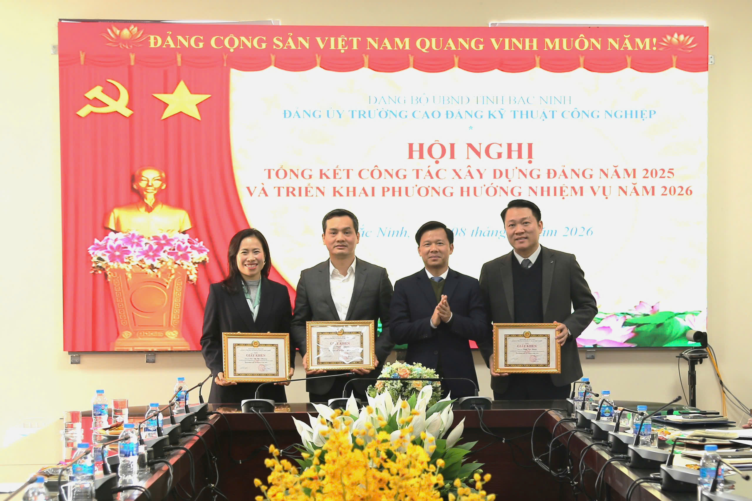 Đảng ủy Trường Cao đẳng Kỹ thuật Công nghiệp triển khai nhiệm vụ trọng tâm năm 2026|https://dangboubndtinh.bacninh.dcs.vn/chi-tiet-tin-tuc/-/asset_publisher/M0UUAFstbTMq/content/-ang-uy-truong-cao-ang-ky-thuat-cong-nghiep-trien-khai-nhiem-vu-trong-tam-nam-2026