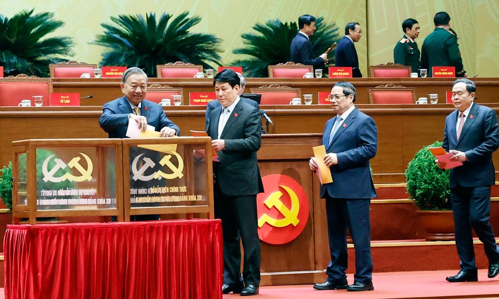 Công bố danh sách Ban Chấp hành Trung ương Đảng khóa XIV