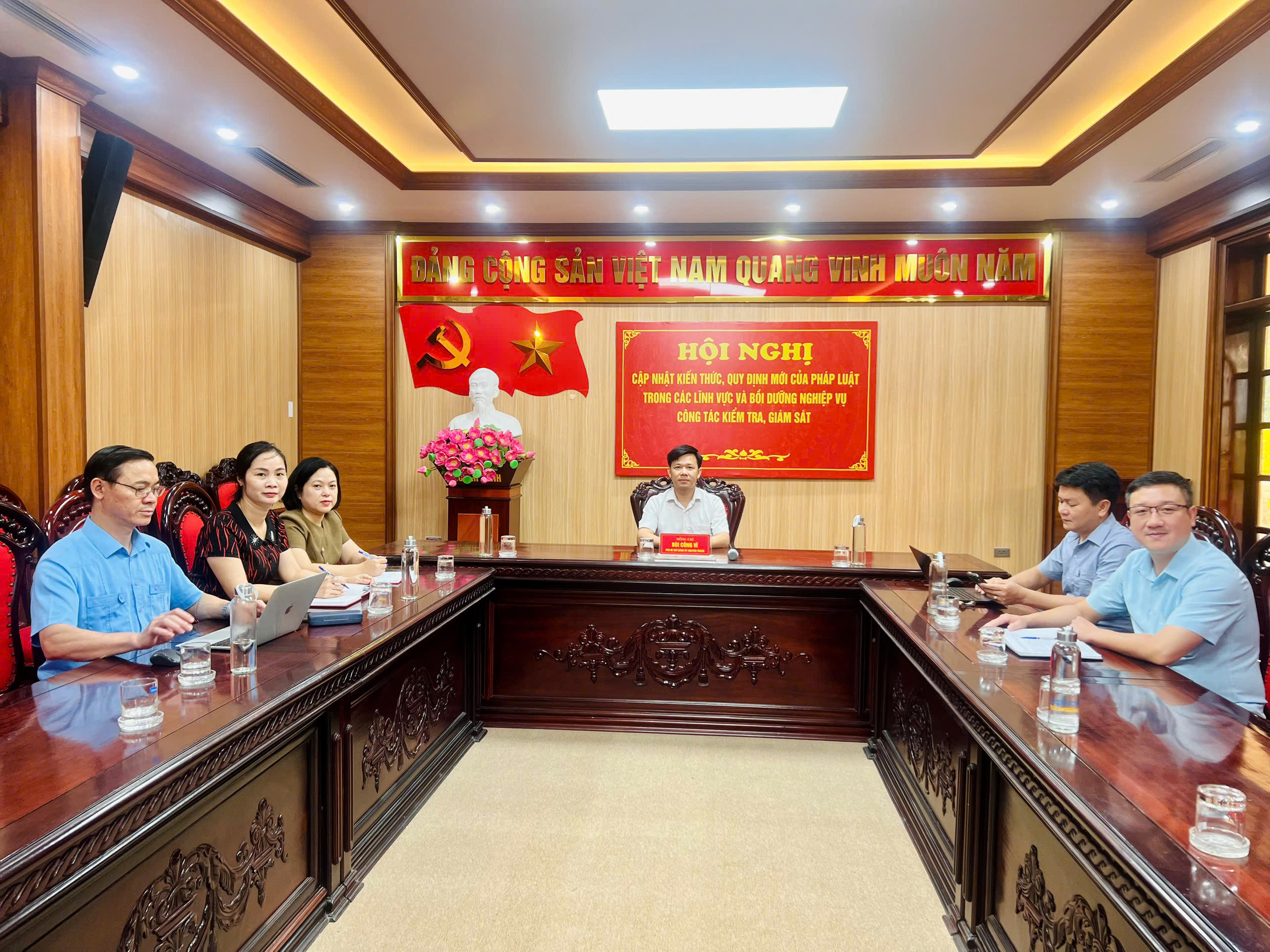 Ủy ban Kiểm tra Đảng UBND tỉnh dự Hội nghị cập nhật kiến thức, quy định mới của pháp luật, bồi...