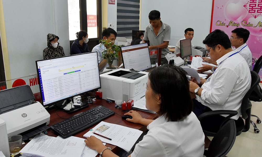 Bảo đảm giải quyết thủ tục hành chính cho người dân, doanh nghiệp thông suốt|https://dangboubndtinh.bacninh.dcs.vn/chi-tiet-tin-tuc/-/asset_publisher/M0UUAFstbTMq/content/bao-am-giai-quyet-thu-tuc-hanh-chinh-cho-nguoi-dan-doanh-nghiep-thong-suot